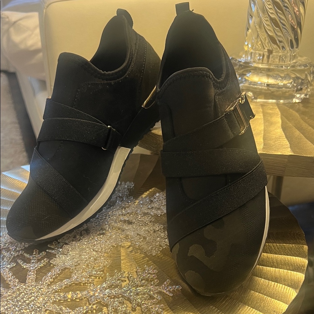 Elegant Black & Camo Women's Sneakers with Gold Accent